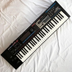 Roland Juno-Gi 61-Key Synthesizer Excellent mit Case Netzteil Handbuch CD-ROM - Bild 1 von 19