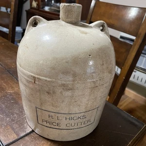 R.L. Hicks Price Cutter circa 1896 brocca in ceramica di Thomasville, Georgia - Foto 1 di 8