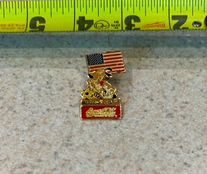 COCA COLA WORLD CUP USA 1994 -- Vintage Pinback -- 1.5" x 0.75" - Picture 1 of 2