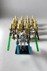 16 Battle Droid and General Grievous - Figurine Type Lego Star Wars - Foto 1 di 5