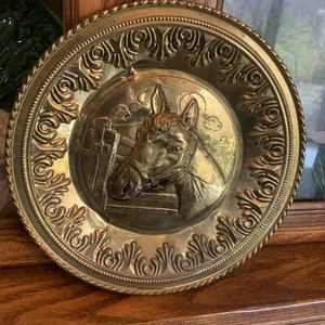 "Placa de pared de latón reposse hecha en Inglaterra cabeza de caballo en relieve de 11"" de colección" - Imagen 1 de 24