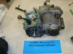 Kawasaki KDX220R 2000 OEM cárter manivela caja a juego extremo inferior embrague tranny - Imagen 1 de 22