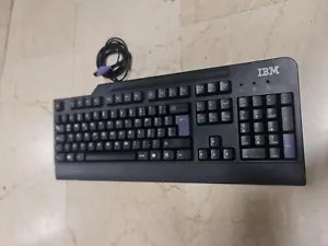 TASTIERA A FILO IBM SK-8820 USATA TESTATA FERFETTAMENTE FUNZIONANTE VINTAGE - Foto 1 di 6