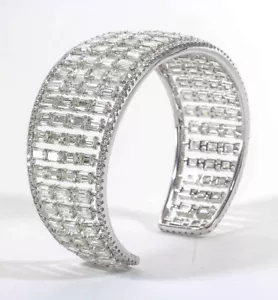 Features 28.27CT Glittering White Diamonds Luxury Royal Cuff Style Bracelets - Picture 1 of 9
