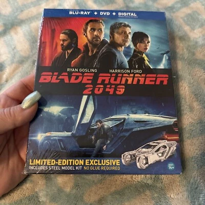 Blade Runner 2049 blu ray dvd WALMART Exclusive SPINNER Steel Model Kit toy - Image 1 of 4