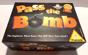 PASS THE BOMB Explosive Card Game PIATNIK - Picture 1 of 4