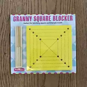 Granny Square Blocker Crochet Knitting Granny Square Kit 8 Wooden Pegs Crafting - Picture 1 of 3