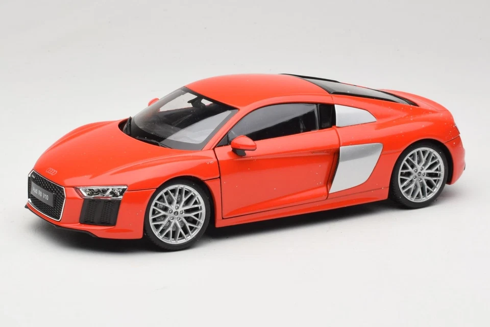 18052W Audi R8 V10 Coupe Red Welly 1:18 - Image 1 of 4