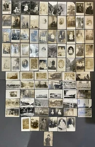 Enorme lotto 87 pezzi cartoline RPPC vintage '900-1950, donna, bambini, luoghi - Foto 1 di 15