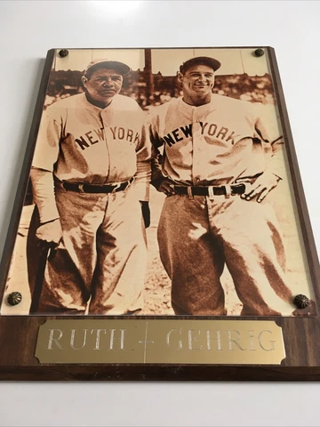 Babe RUTH & Lou GEHRIG  N.Y. YANKEES FRAMED PHOTO WALL PLAQUE 9 X 12 VG+ Cover
