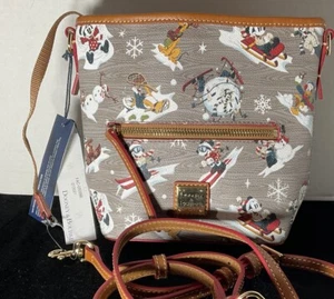 Disney Dooney & Bourke Urlaub 2021 Weihnachten Walts Lodge Mickey UMHÄNGETASCHE - Bild 1 von 5