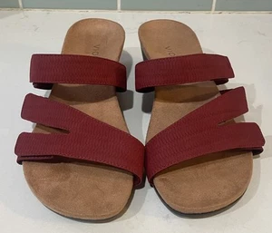 Vionic Deanna Sandals Burgundy Red Tan US 8.5 EU 40 Comfort Adjustable NEW - Picture 1 of 5