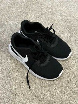 Nike Niños Talla 4.5 Zapatos para Correr - TOTALMENTE NUEVOS - ¡¡¡COMO NUEVOS!!!! Foto 1 de 4