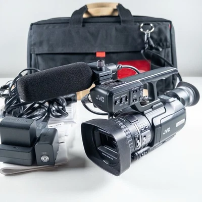 JVC GY-HM100U Pro HD Camcorder Bundle – Mic, Bag Charger 2 Batteries EXCELLENT - Image 1 of 4
