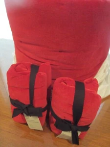West Elm Classic Cotton Velvet Tack Stitch Quilt full queen 2 euro Shams red New - Picture 1 of 2