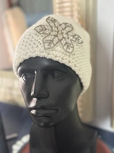 NWOT D&Y Winter White Beanie - Picture 1 of 3