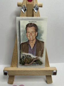 Charlie Sheen 2022 Topps Allen & Ginter Mini #216 Schauspieler - Bild 1 von 6
