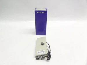 NEW GENUINE VOLVO V70 XC70 2007-2015 ANTENNA AMPLIFIER 31282409 - Picture 1 of 5
