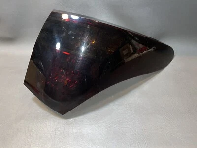 07-12 HYUNDAI VERACRUZ RIGHT PASSENGER SIDE TAIL LIGHT HALOGEN BRAKE LIGHT OEM - Image 1 of 4