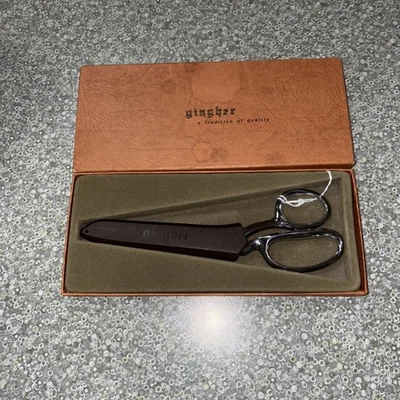 Vintage Gingher G-8 Scissors Right Hand in Box with Guard Brazil - Image 1 of 4