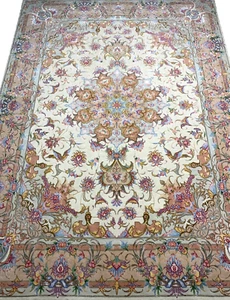 4'10"x6'10" Very Fine Hand-Knotted Wool & Silk Blend Tabrize Carpet - Area Rug - Picture 1 of 11