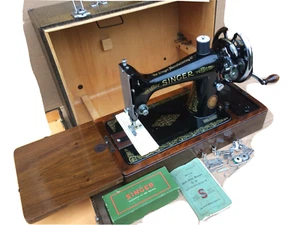 Beautiful Vintage Singer 99, 99K Hand crank Sewing machine with accessories - Picture 1 of 17