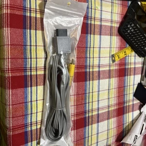 Offizielles Original Zubehör Hersteller Nintendo Wii und Wii U Audio Video AV Kabel - NEU - Bild 1 von 2