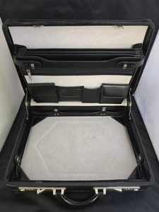 ATTACHE CASE Avenues America BRIEFCASE chiusura PELLE look NERO - Foto 1 di 11