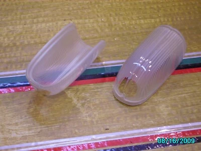 Packard 1941-2 todos los modelos excepto lentes de luz de estacionamiento Clipper. Par. Foto 1 de 3