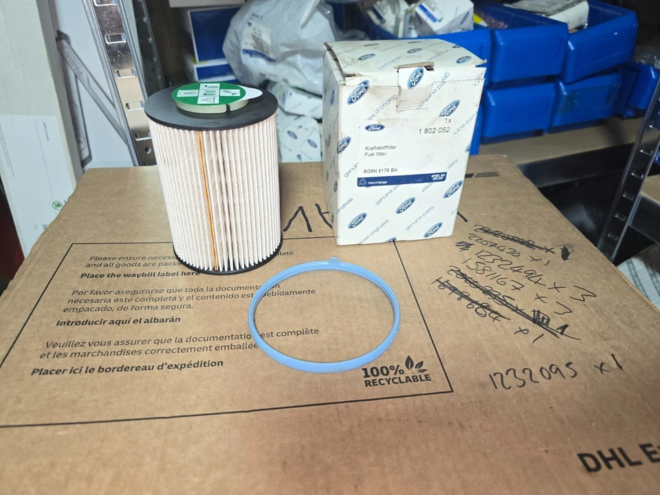 Ford Mondeo 07 - 14 2.0 TDCi Duratorq Diesel Fuel Filter. Genuine 1802052 - Image 1 of 1