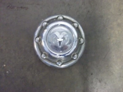 Tampa central Dodge Ram Pickup - 1994 - 2003 - 2500 3500 cromada fabricante de equipamento original P/N 52039264 - Imagem 1 de 2