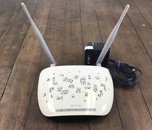 TP-LINK TL-WA801ND 300Mbps 2.4GHz Wireless N Access Point - White - Picture 1 of 3