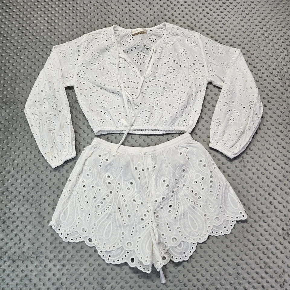 Shorts e blusa Natalie Martin Collection jaspe branco renda tamanho grande Pequeno - Imagem 1 de 4