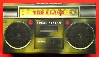 THE CLASH - SOUND SYSTEM - BOX SET - 11x CD + DVD 2013 Columbia 88725460002 PUNK - Bild 1 von 4