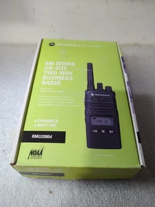 NEW MOTOROLA RMU2080D 8 CHANNEL TWO-WAY BUSINESS RADIO 2 WATT UHF FREE SHIPPING - Picture 1 of 1