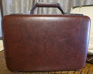 Vintage American Tourister Luggage Red  Briefcase Size Hard Case - Picture 1 of 9