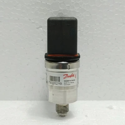 Danfoss MBS 3000 Pressure Sensor 060G1103 4-20mA 10-30V DC New - Image 1 of 4