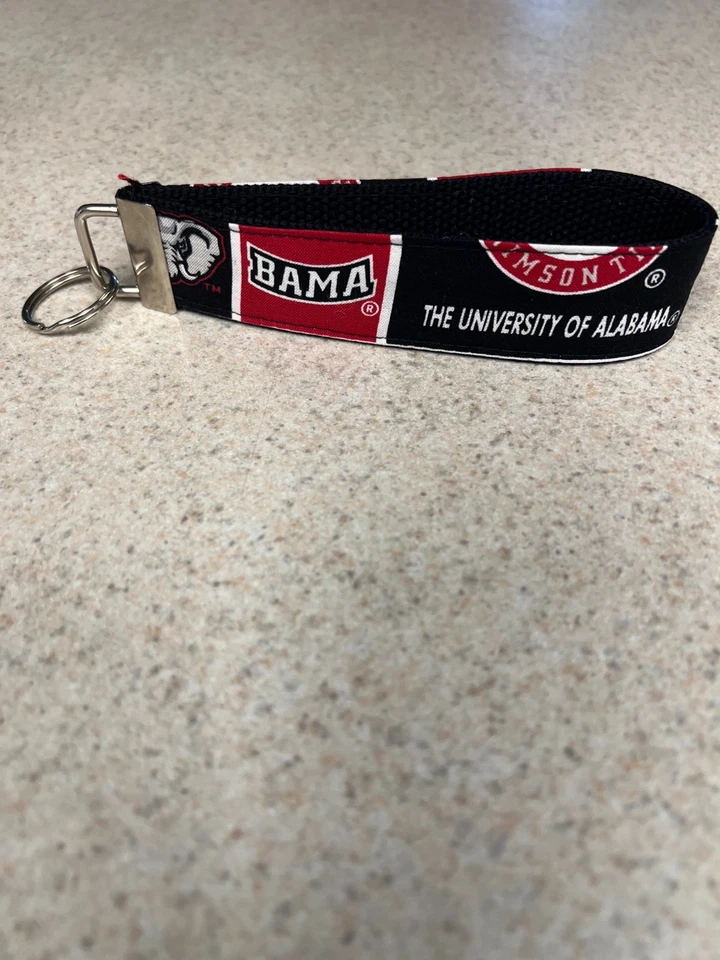 Llavero Llavero - Estilo Muñequera - Universidad de Alabama - Hecho a Mano - Envío Gratis Foto 1 de 1