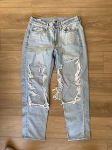 American Eagle Strigid Distressed Denim Jeans helle Waschung Gr. 6 - Bild 1 von 4