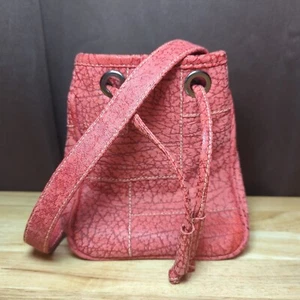 Bolso pequeño Pacco cuero canguro australiano coral - Imagen 1 de 11