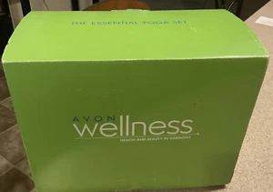 2002 NOS Avon Wellness “The Essential Yoga Set” Health and Beauty in Harmony NIB - Picture 1 of 3