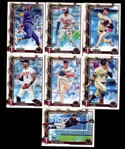 2025 TOPPS HOLIDAY MINNESOTA TWINS TEAM SET  Keaschall RC - Picture 1 of 1