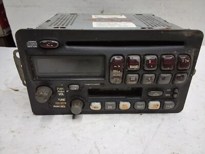 00 01 02 03 04 Pontiac Aztec Montana Sunfire AM/FM CD cassette radio 10318439 OE - Image 1 of 4