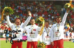 ATHLETICS: JAKUB KRZEWINA SIGNED 6x4 MEDAL CELEBRATION PHOTO+COA *POLAND* - Picture 1 of 1