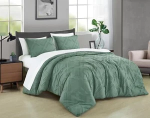 Chezmoi Collection Denise Green Clip Jacquard Geometric 7-Piece Bed in a Bag ... - Picture 1 of 9