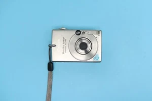 Canon PowerShot SD100 Digital ELPH Camera - FOR PARTS - Picture 1 of 5