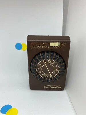 VINTAGE AMF PARAGON TIME COMMAND 48 LAMP/SMALL APPLIANCE TIMER - Image 1 of 3