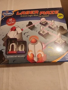 ThinkFun Laser Labyrinth Jr. Wissenschaft und Logik Labyrinth Spielbrett Brandneu Versiegelt - Bild 1 von 4
