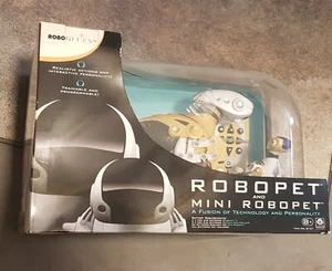 WOWWEE ROBOPET AND MINI ROBOPET COLLECTOR LIMITED NEW IN BOX NEUF EN BOITE 2005 - Afbeelding 1 van 7