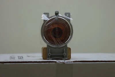 Left or Right Park Light Assembly for 2005 - 2008 Pontiac Grand Prix, GXP Model, - Image 1 of 4